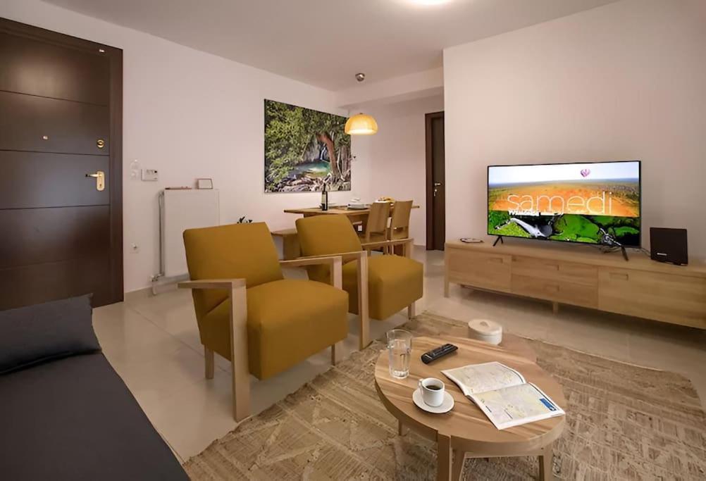Modern In The Heart Of The Apartment Athens